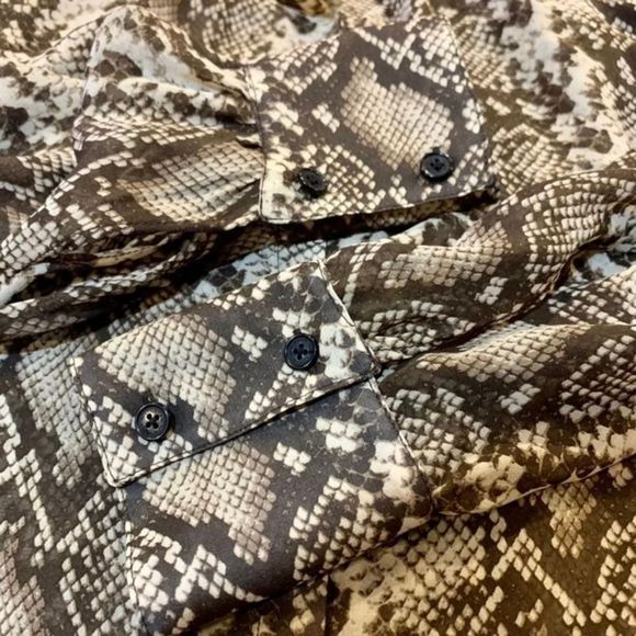 NILI LOTAN Lorena Snake-Print Silk Blouse Long Sleeve Sheer Top Extra Small - Picture 9 of 9